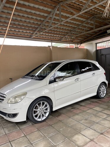 Mercedes B 170-2
