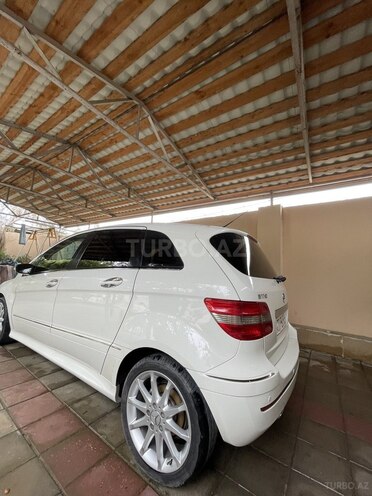 Mercedes B 170-9