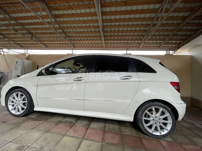 Mercedes B 170-10