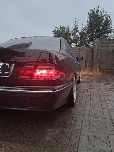 Mercedes E 280 2001, 355,000 km - 2.8 l - Lənkəran