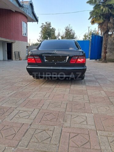 Mercedes E 280 2001, 355,000 km - 2.8 l - Lənkəran