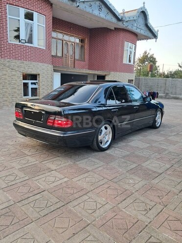 Mercedes E 280 2001, 355,000 km - 2.8 l - Lənkəran