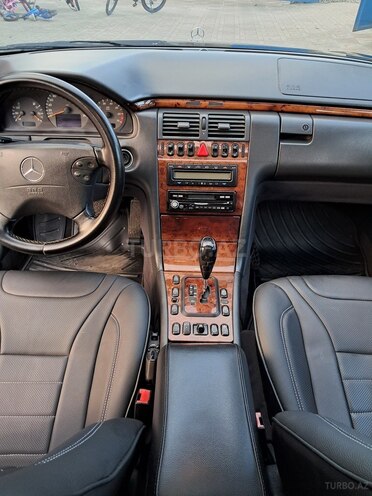 Mercedes E 280 2001, 355,000 km - 2.8 l - Lənkəran