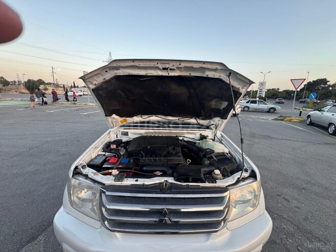 Mitsubishi Pajero io 2000, 296,580 km - 2.0 л - Bakı