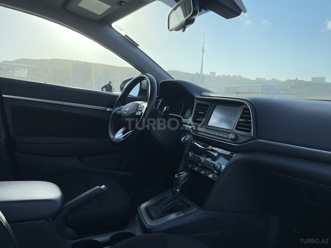 Hyundai Elantra 2019, 69,000 km - 2.0 l - Bakı
