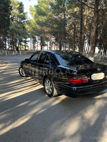 Mercedes E 320 1998, 123,521 km - 3.2 l - Bakı