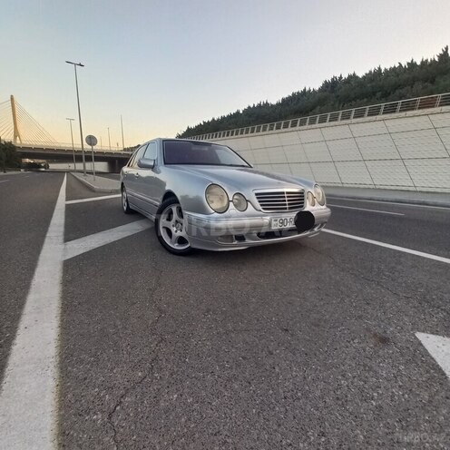 Mercedes E 320 2000, 260,000 km - 3.2 l - Bakı