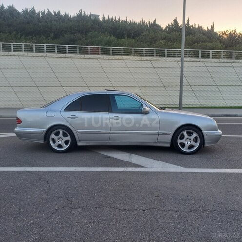 Mercedes E 320 2000, 260,000 km - 3.2 l - Bakı
