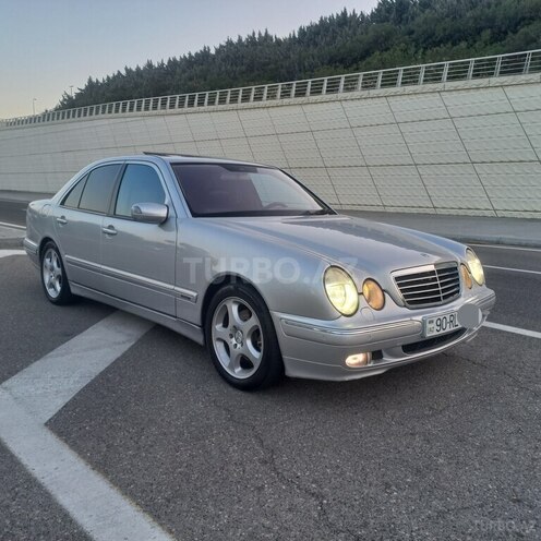 Mercedes E 320 2000, 260,000 km - 3.2 l - Bakı