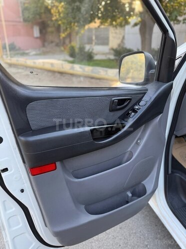Hyundai H-1 2011, 220,000 km - 2.5 l - Bakı