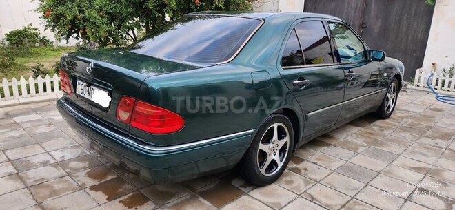 Mercedes E 200 1998, 338,700 km - 2.0 l - Bakı