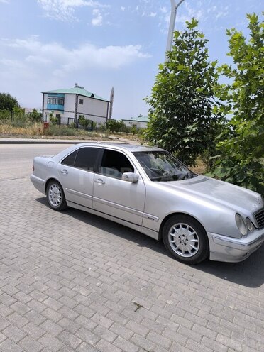 Mercedes E 280 1999, 410,000 km - 2.8 l - Bakı