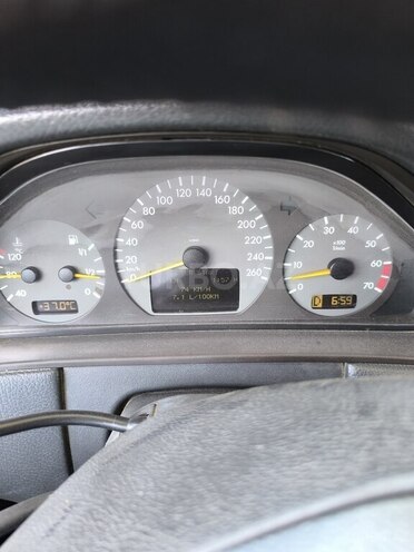 Mercedes E 280 1999, 410,000 km - 2.8 l - Bakı