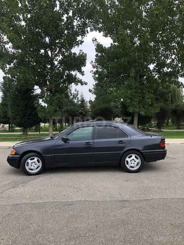 Mercedes C 200 1995, 225,600 km - 2.0 l - Xaçmaz