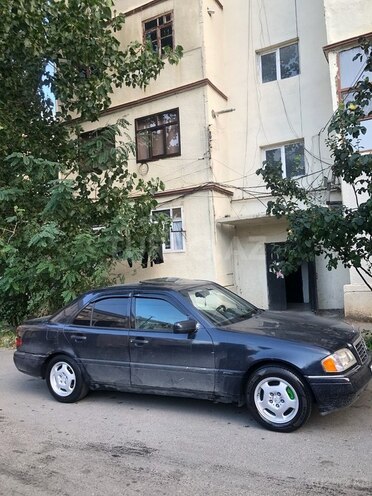 Mercedes C 200 1995, 225,600 km - 2.0 l - Xaçmaz