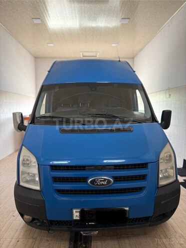 Ford Transit 2010, 277,000 km - 2.4 l - Quba
