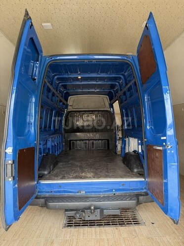 Ford Transit 2010, 277,000 km - 2.4 l - Quba
