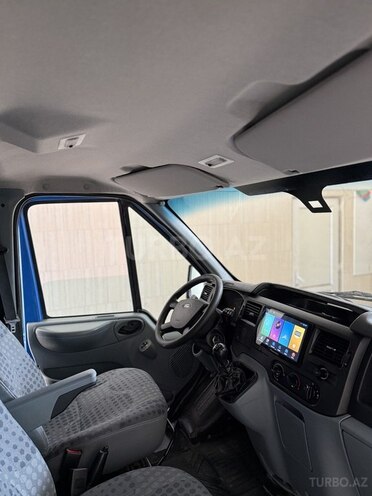 Ford Transit 2010, 277,000 km - 2.4 l - Quba