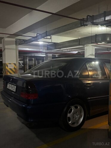 Mercedes C 200 1999, 320,000 km - 2.0 l - Bakı