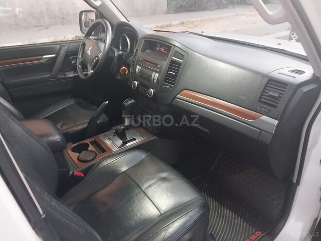 Mitsubishi Pajero 2008, 185,000 km - 3.0 l - Bakı