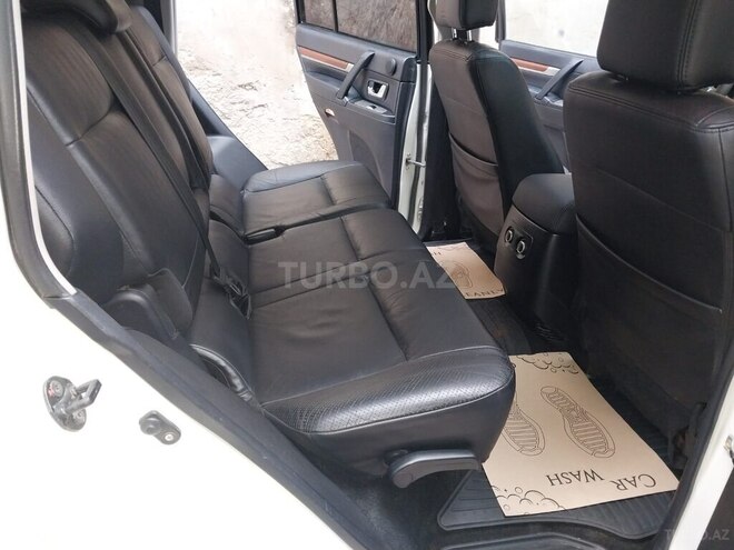 Mitsubishi Pajero 2008, 185,000 km - 3.0 l - Bakı