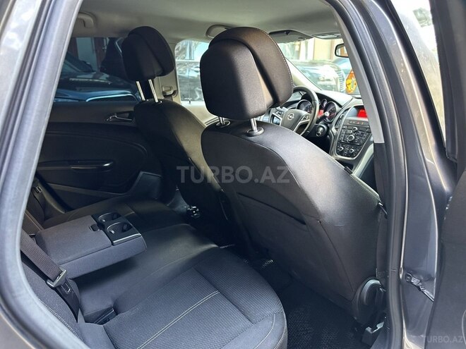 Opel Astra 2011, 273,000 km - 1.4 l - Bakı