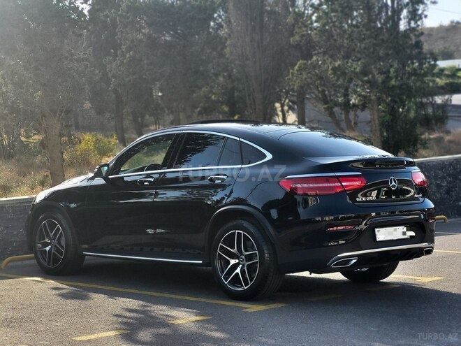 Mercedes GLC 250 4MATIC Coupe 2018, 64,000 km - 2.0 l - Bakı