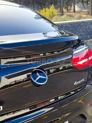 Mercedes GLC 250 4MATIC Coupe 2018, 64,000 km - 2.0 l - Bakı