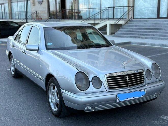 Mercedes E 230 1997, 335,000 km - 2.3 l - Sumqayıt
