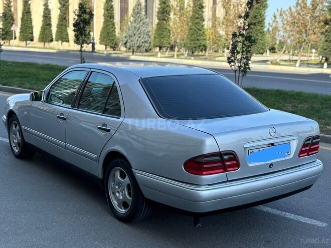 Mercedes E 230 1997, 335,000 km - 2.3 l - Sumqayıt
