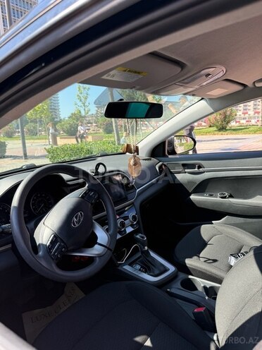 Hyundai Elantra 2019, 89,000 km - 2.0 l - Bakı