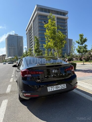 Hyundai Elantra 2019, 89,000 km - 2.0 l - Bakı