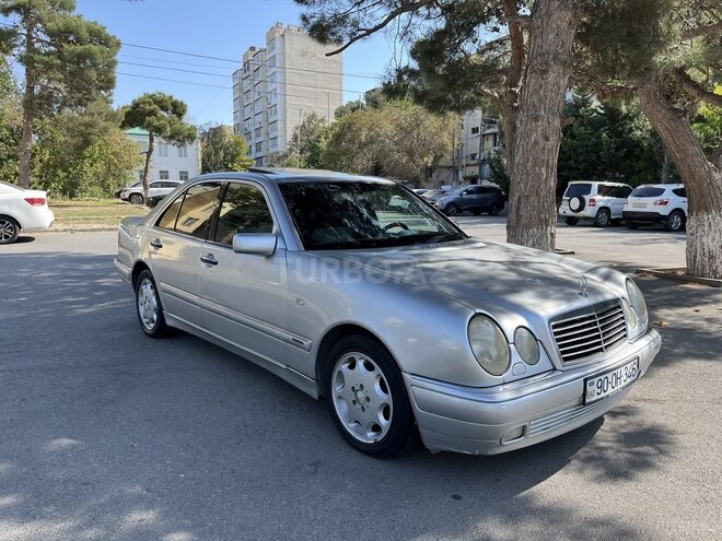 Mercedes E 220 1998, 445,000 km - 2.2 l - Bakı