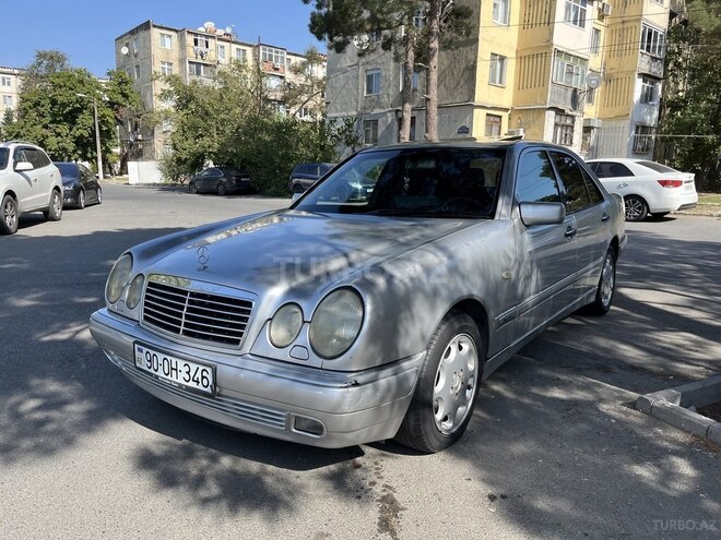 Mercedes E 220 1998, 445,000 km - 2.2 l - Bakı