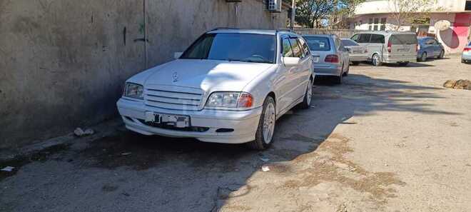 Mercedes C 220 1999, 400,000 km - 2.2 л - Bakı