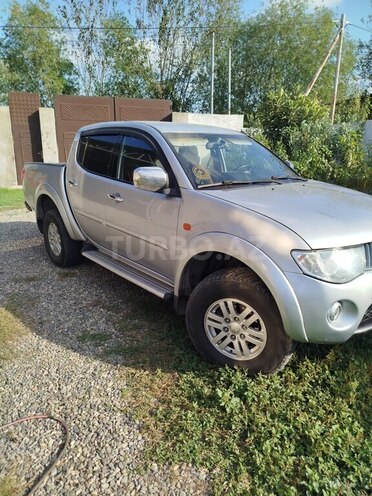 Mitsubishi L200 2008, 260,094 km - 2.5 l - Biləsuvar