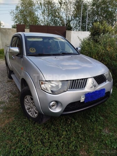 Mitsubishi L200 2008, 260,094 km - 2.5 l - Biləsuvar
