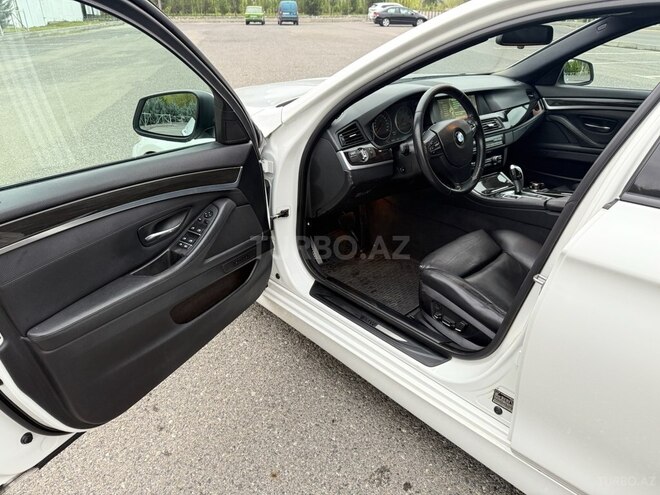BMW 528 2012, 230,000 km - 2.0 l - Şəki