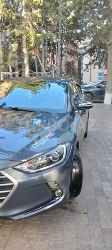 Hyundai Avante 2015, 210,000 km - 1.6 l - Bakı
