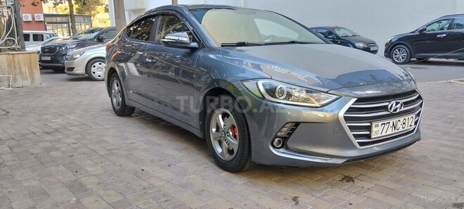 Hyundai Avante 2015, 210,000 km - 1.6 l - Bakı