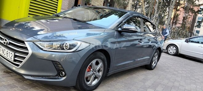 Hyundai Avante 2015, 210,000 km - 1.6 l - Bakı