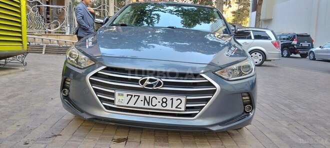 Hyundai Avante 2015, 210,000 km - 1.6 l - Bakı