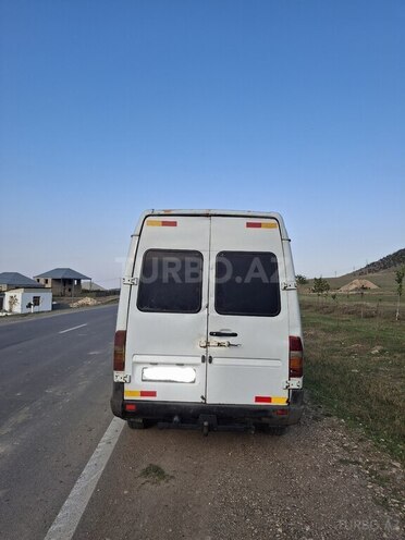 Mercedes Sprinter 208 1998, 652,234 km - 2.9 l - Göygöl