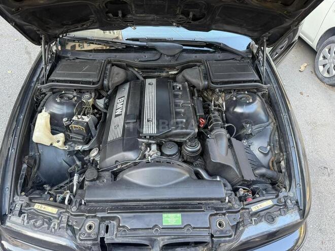 BMW 525 2001, 520,000 km - 2.5 l - Bakı