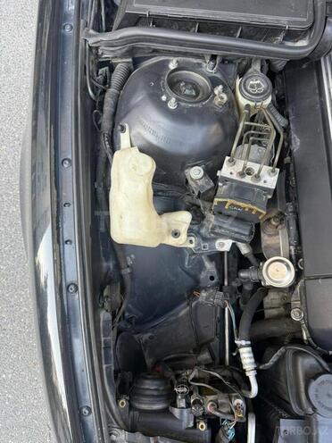 BMW 525 2001, 520,000 km - 2.5 l - Bakı