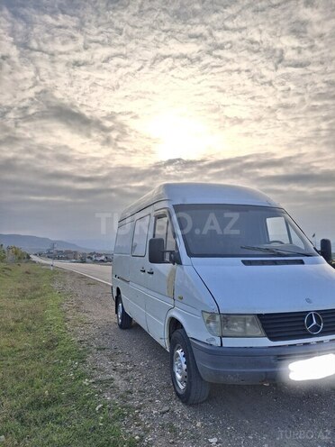 Mercedes Sprinter 208 1998, 652,234 km - 2.9 l - Göygöl