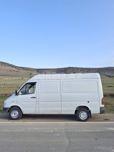 Mercedes Sprinter 208 1998, 652,234 km - 2.9 l - Göygöl