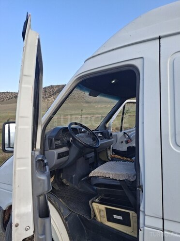 Mercedes Sprinter 208 1998, 652,234 km - 2.9 l - Göygöl
