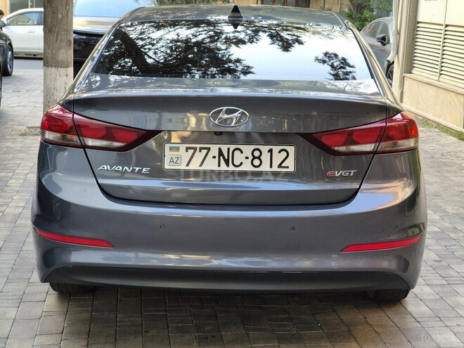 Hyundai Avante 2015, 210,000 km - 1.6 l - Bakı