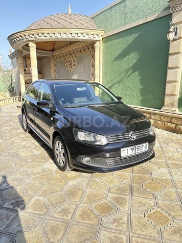 Volkswagen Polo 2013, 79,000 km - 1.6 l - Bakı